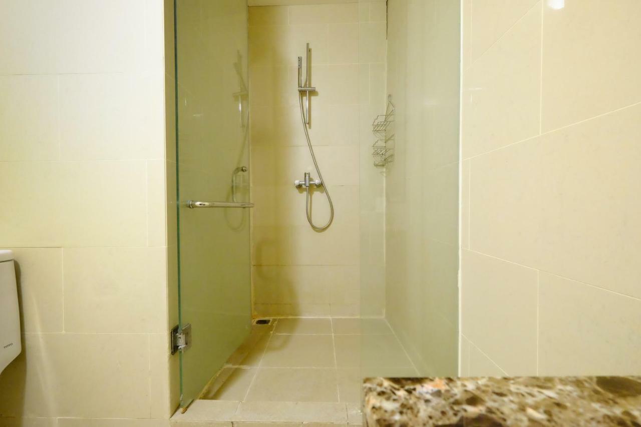 ג'קרטה Homey 2Br Apartment At Casa Grande Residence By Travelio מראה חיצוני תמונה
