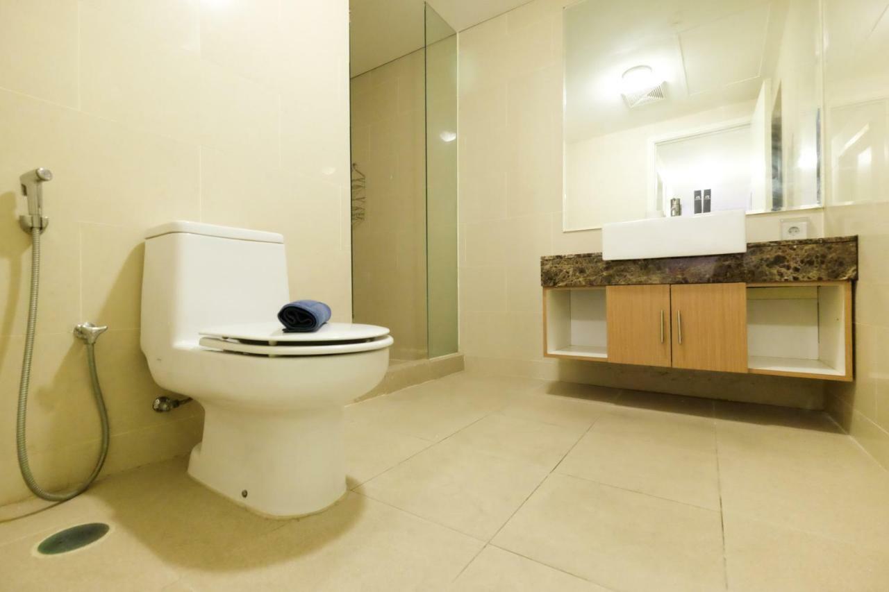 ג'קרטה Homey 2Br Apartment At Casa Grande Residence By Travelio מראה חיצוני תמונה